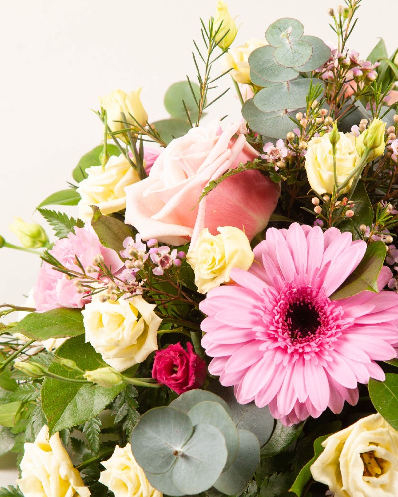 Sympathy Posy Pink