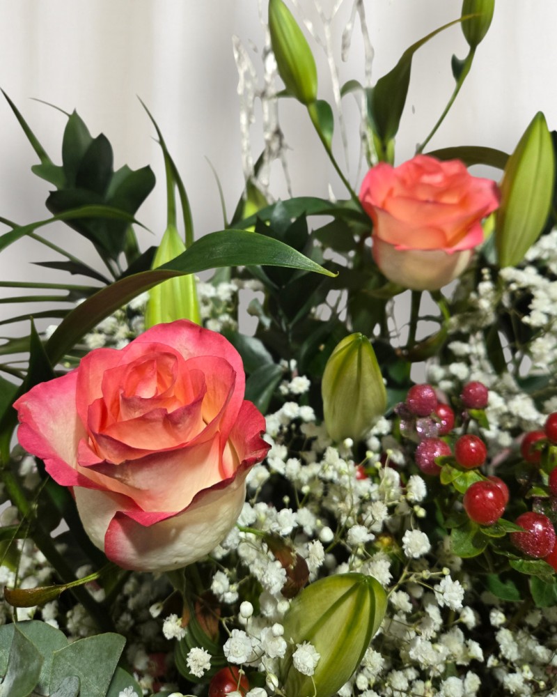 Rose Lily Bloom